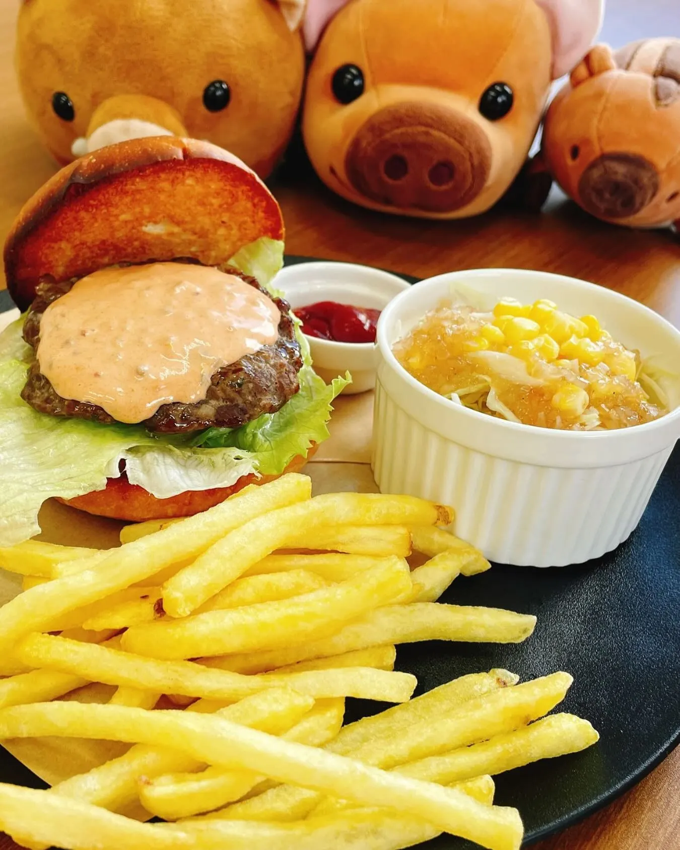 ランチにはセットプレートが安心（テイクアウトもOK！）